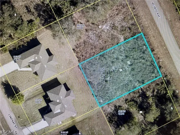 1833 Jacinto Ave, Lehigh Acres, FL 33972