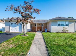 17 Abaco St, Toms River, NJ 08757