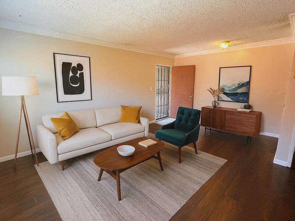 Family Room - Artificially Furnished