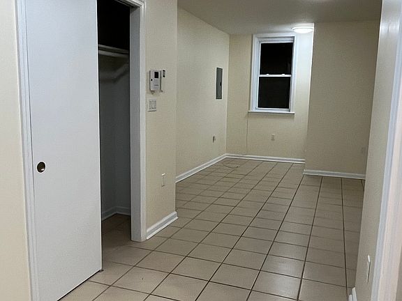 4th image of 25-18 27th St #Ll