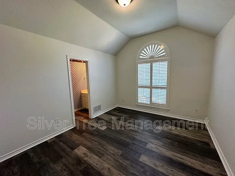 3200 Blenheim Ct — Photo 38