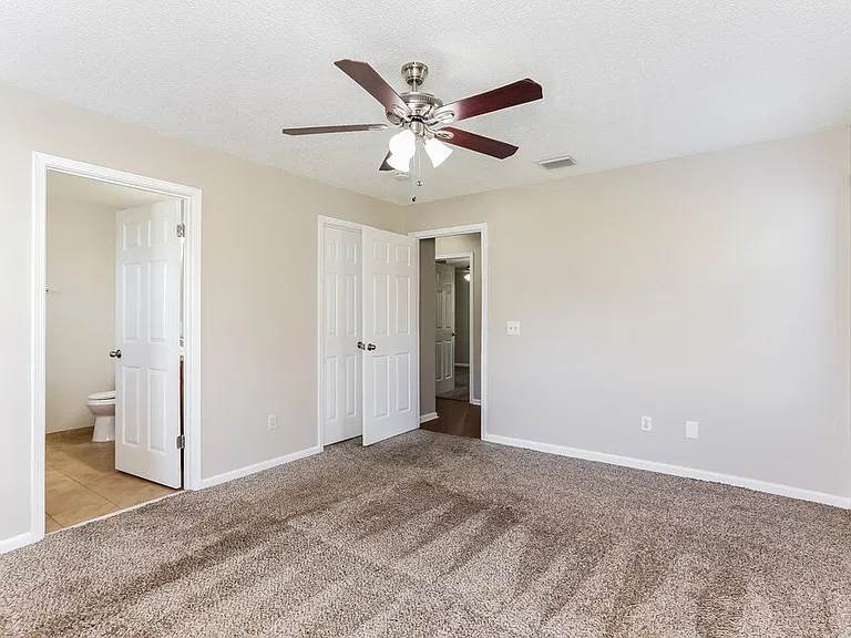 11690 Cherry Bark Dr W — Photo 12
