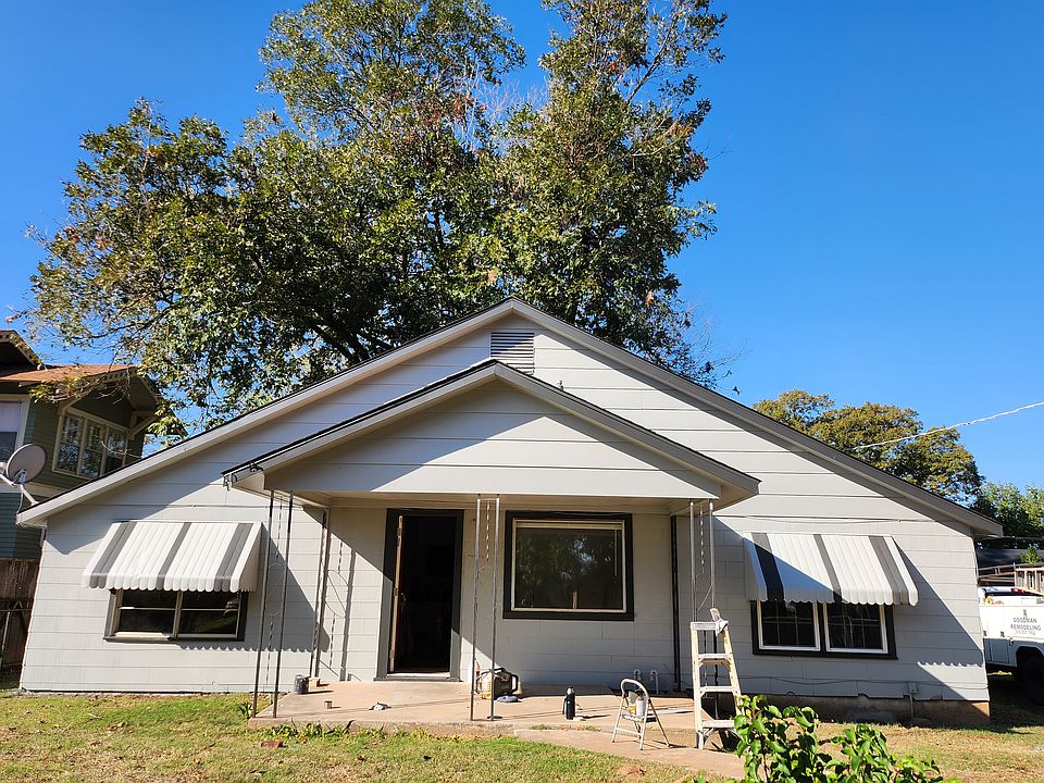 Front house with covered porch