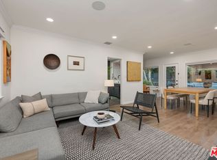 7244 Chicopee Ave, Van Nuys, CA 91406