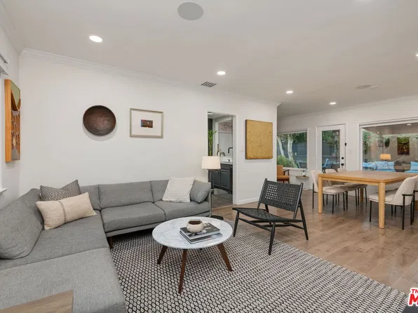 7244 Chicopee Ave, Van Nuys, CA 91406