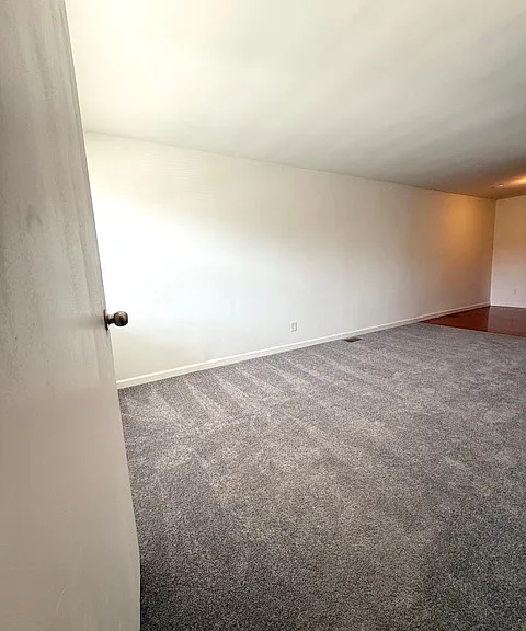 Apartment 1st Floor Entrance