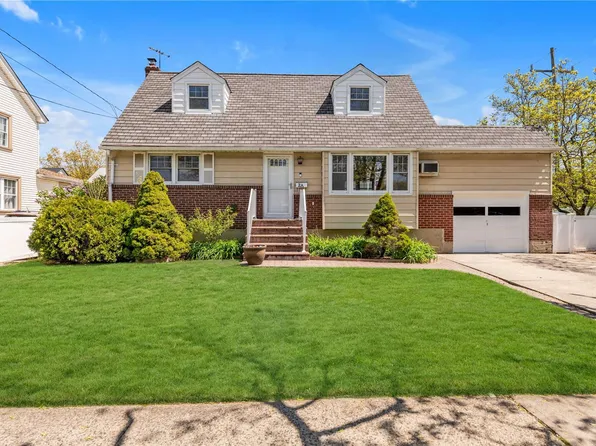 2A Farnum St, Lynbrook, NY 11563