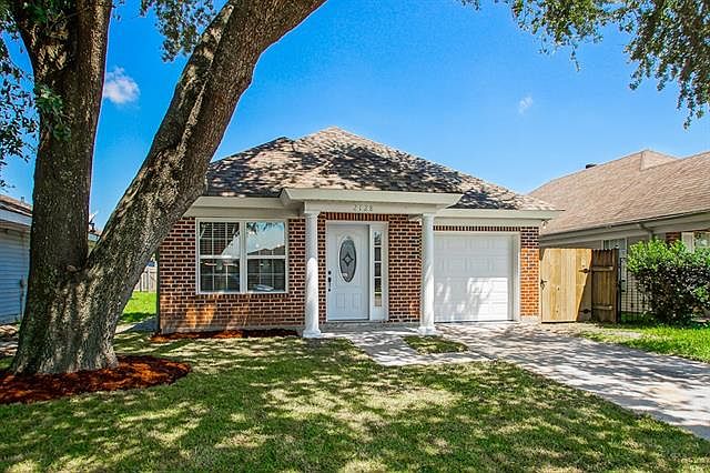 1st image of 2128 Constantine Dr