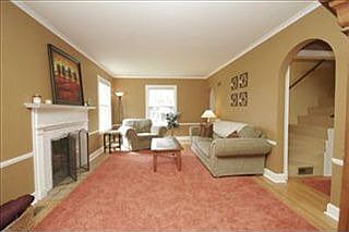 5th image of 132 Edgemoor Ave