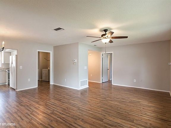 4th image of 2332 Waterbluff Pl #V-316