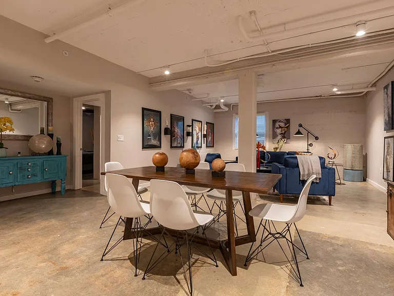 The Marine Residence — Photo 9