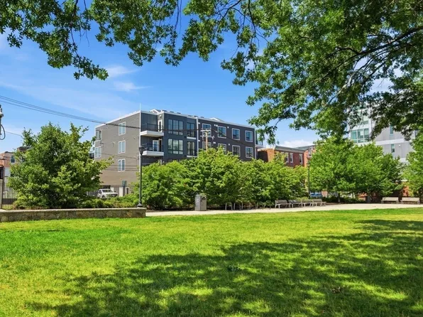 28 Geneva St #206, Boston, MA 02128