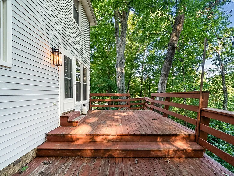 2861 Brothers Rd — Photo 33