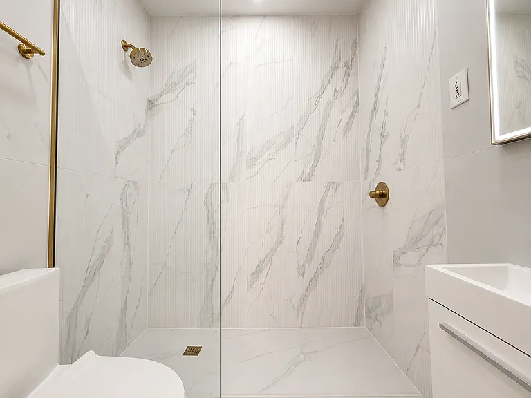 667 5th Ave #3 — Photo 6