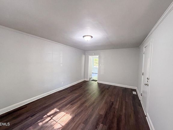 3rd image of 2109 Sheffield Rd