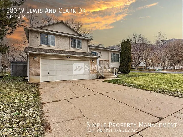 580 W Lewis And Clark Dr — Photo 3
