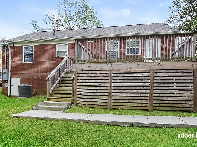 2926 Lasalle St — Photo 15