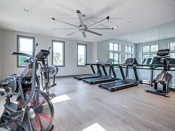 5th image of 3980 SW 24th Ave #2-301
