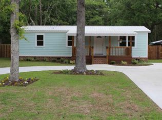 395 Minnow Dr, Pawleys Island, SC 29585