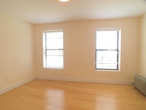 3rd image of 80 Fort Washington Ave APT 50E