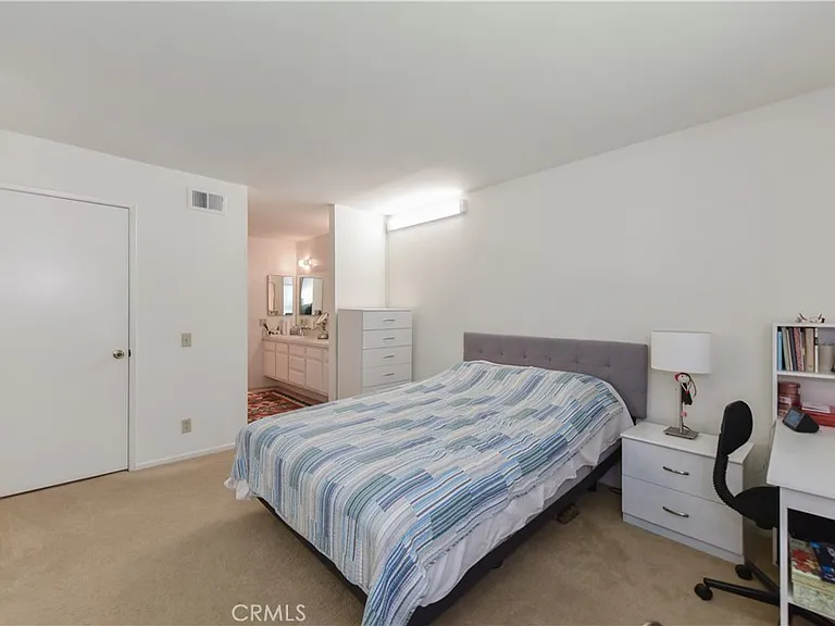 45 Greenfield #52 — Photo 13