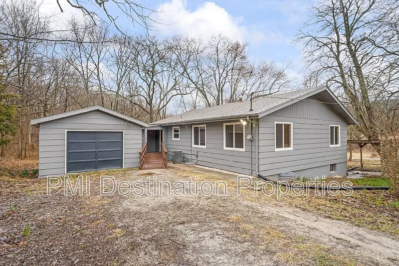 625 E 1450th Rd