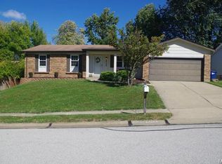 2712 La Sierra Dr, Saint Charles, MO 63301