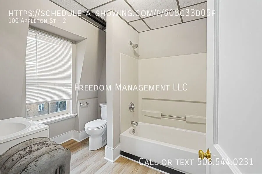 100 Appleton St Unit 2, Lowell, MA 01852 | Apartment for Rent — Photo 4