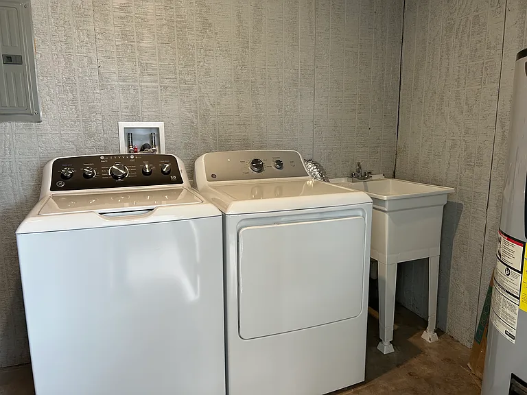 3256 W South St — Photo 10