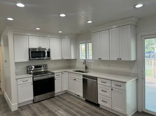 5292 W Stockton St, Kearns, UT 84118