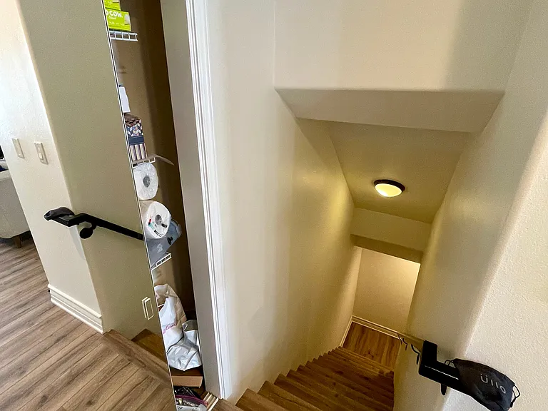 1253 Granville Ave #5 — Photo 20