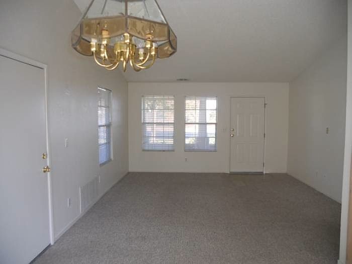 2nd image of 10 Julie Ln