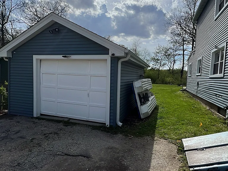 2107 Haegele Dr — Photo 20