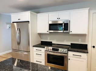 51-53 Aster Ln #5, Cape Elizabeth, ME 04107