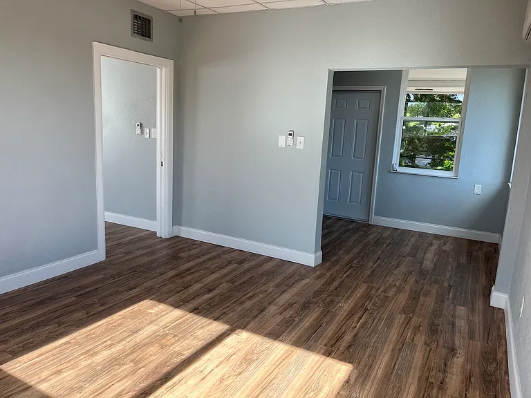 3007 Sanchez St #B — Photo 7