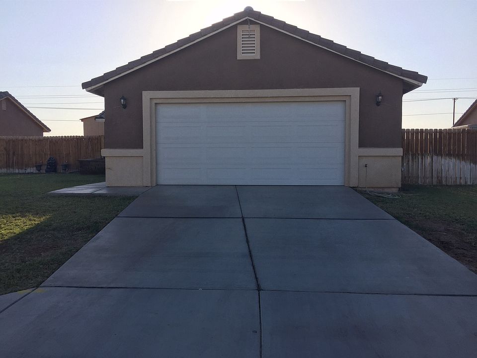 1st image of 2661 Olivenite St