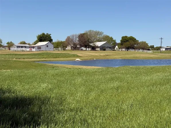 2196 Bledsoe Rd, Gunter, TX 75058