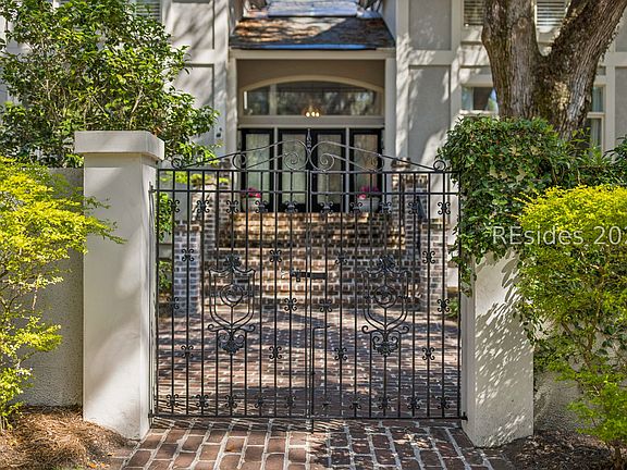 5th image of 79 Plantation Dr