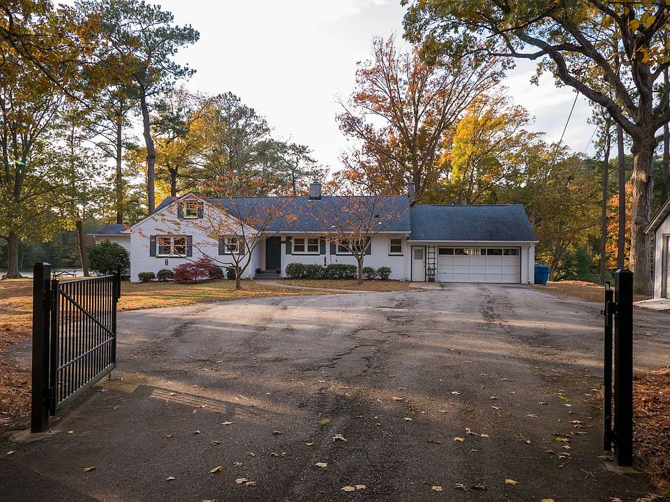 1st image of 2245 N Lakeside Dr
