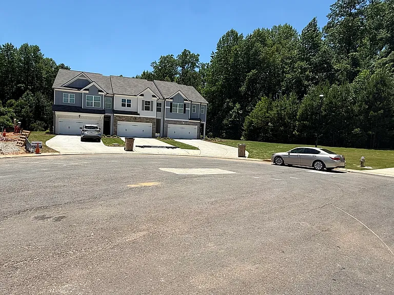 Cul-De-Sac Lot