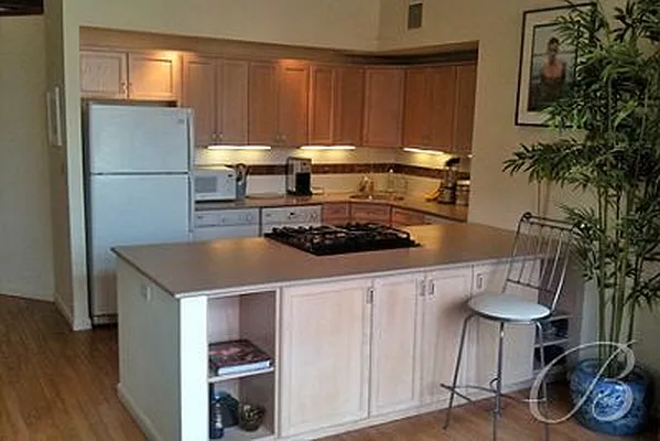 Rented by Bellmarc Realty | media 30