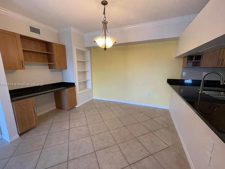 6418 Emerald Dunes Dr #301 — Photo 4