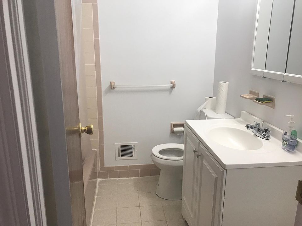 1st image of 24315 73rd Ave