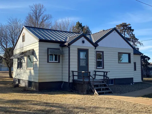 1515 W Holly St, Sidney, MT 59270