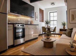 957 Kent Ave #3H, Brooklyn, NY 11205