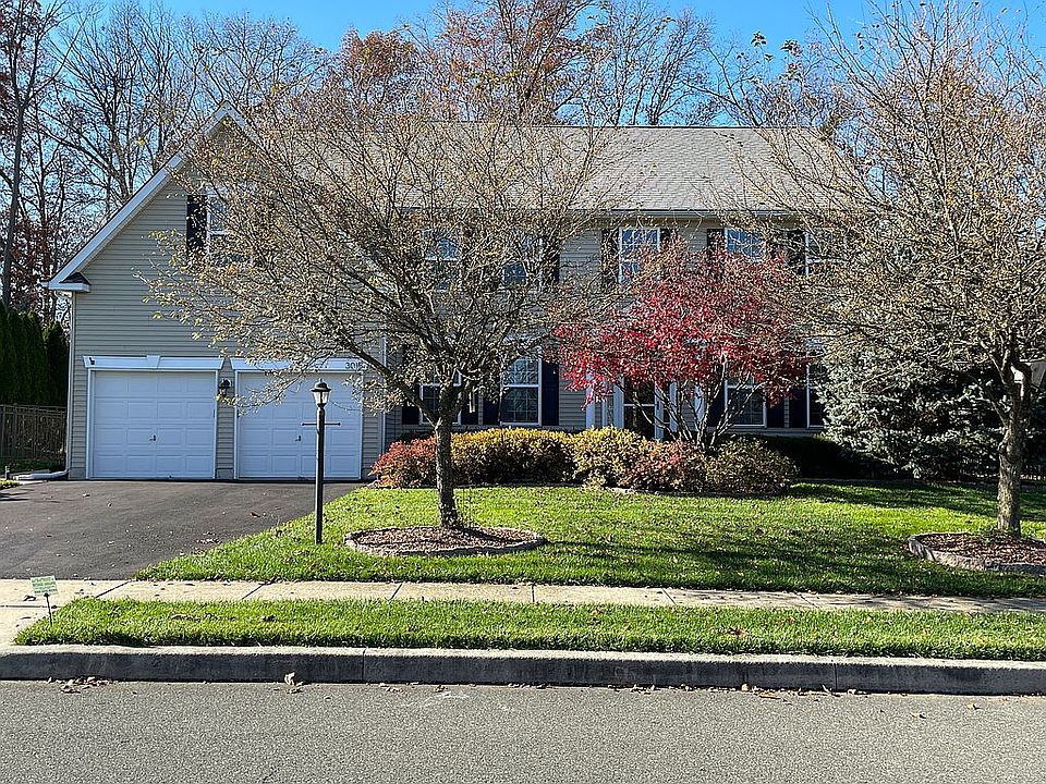 2nd image of 3015 Samantha Way