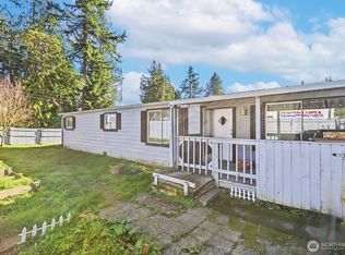 7275 NE Geneva St, Suquamish, WA