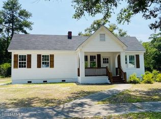 907 Locust St W, Hampton, SC 29924