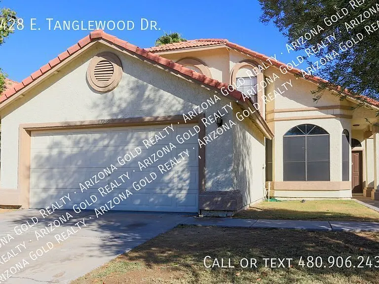 4428 E Tanglewood Dr — Photo 1