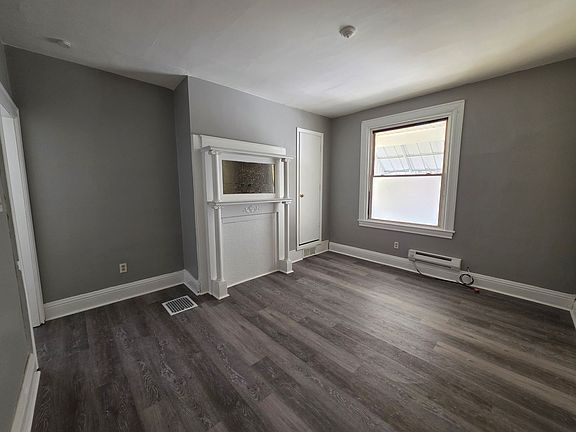 3rd image of 1020 Uvilla St Floor 1